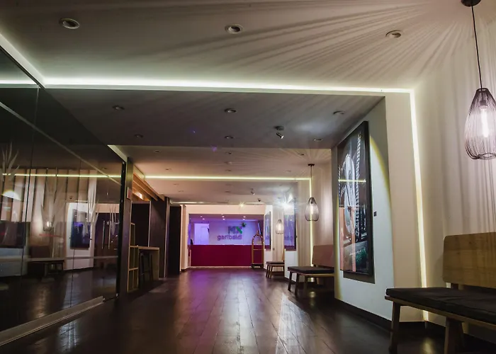 Mx Garibaldi Cdmx, Trademark Collection By Wyndham Hotel