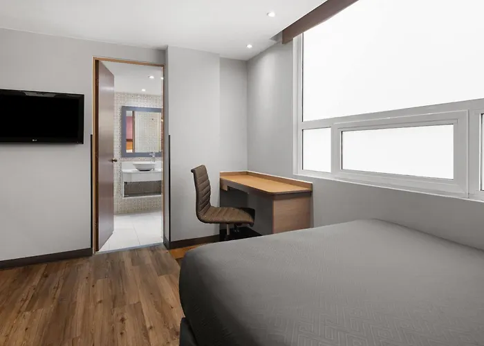 Mx Garibaldi Cdmx, Trademark Collection By Wyndham 4*